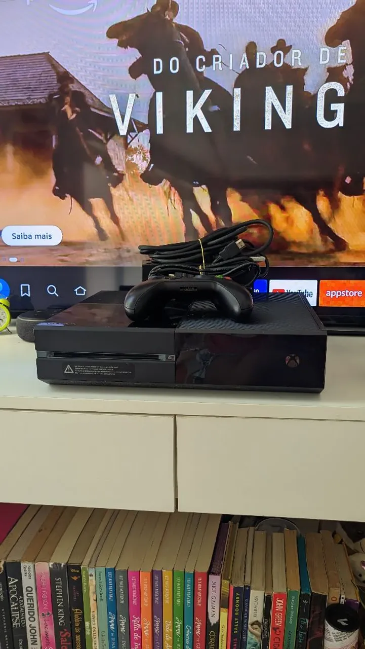 Xbox One - Console seminovo com controle
