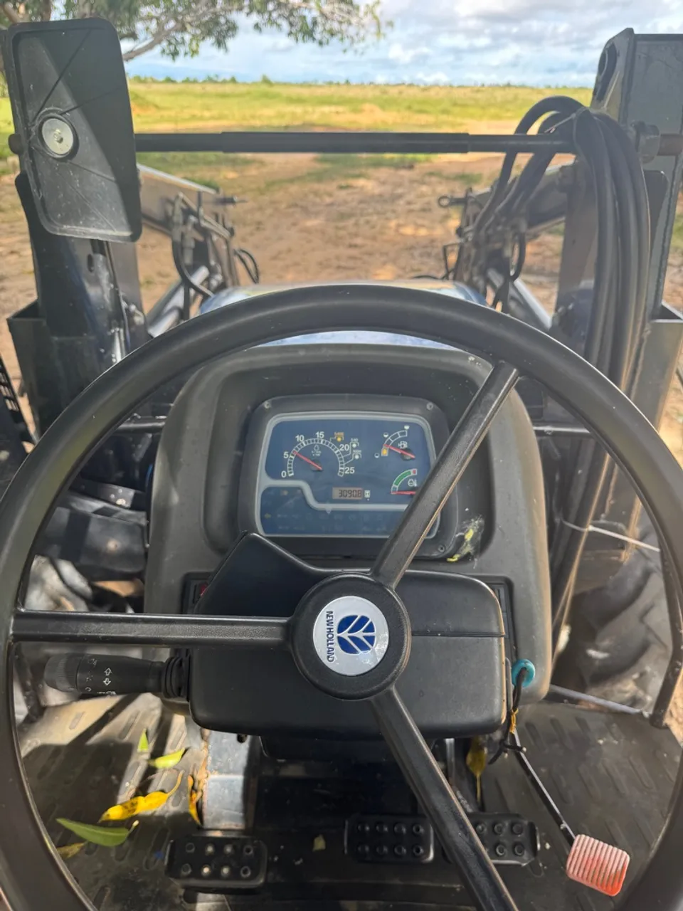 Trator New Holland TL5.80