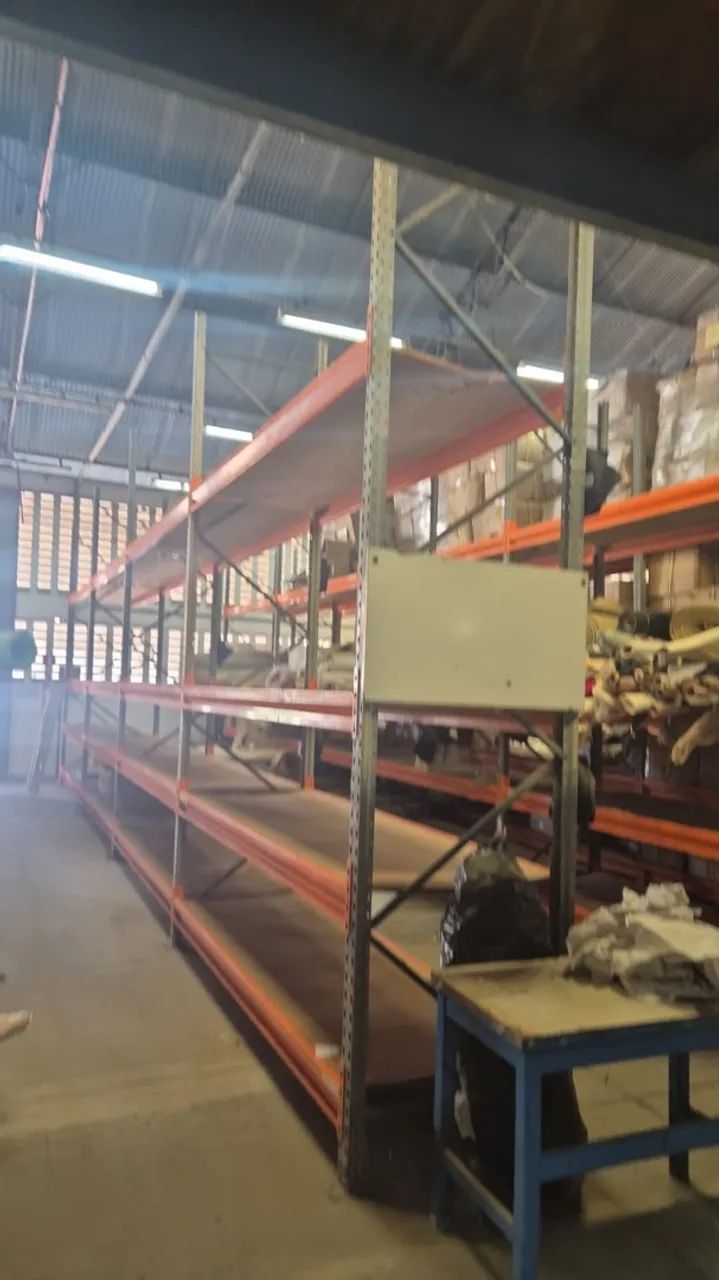 Venda de porta paletes 