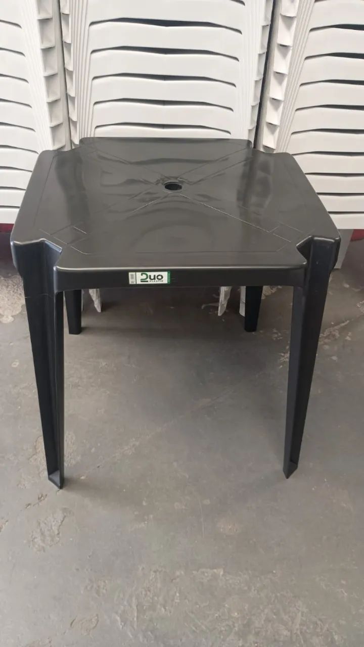 Mesa Plástica 70x70