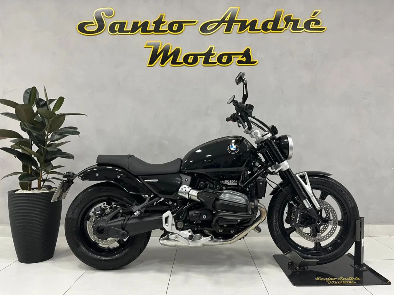 BMW R 12