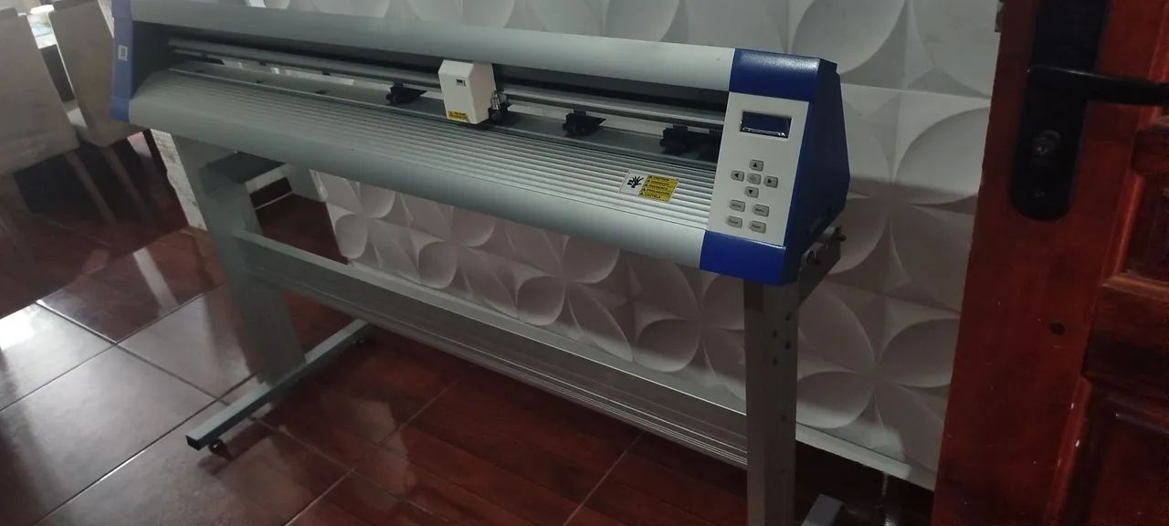 Plotter de recorte MC1200