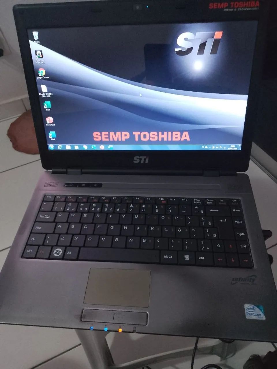 Notebook. Semp Toshiba - Foto 3