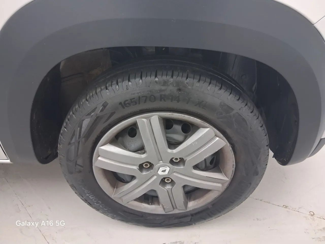 Renault Kwid 1.0 Zen, foto 13 de 18