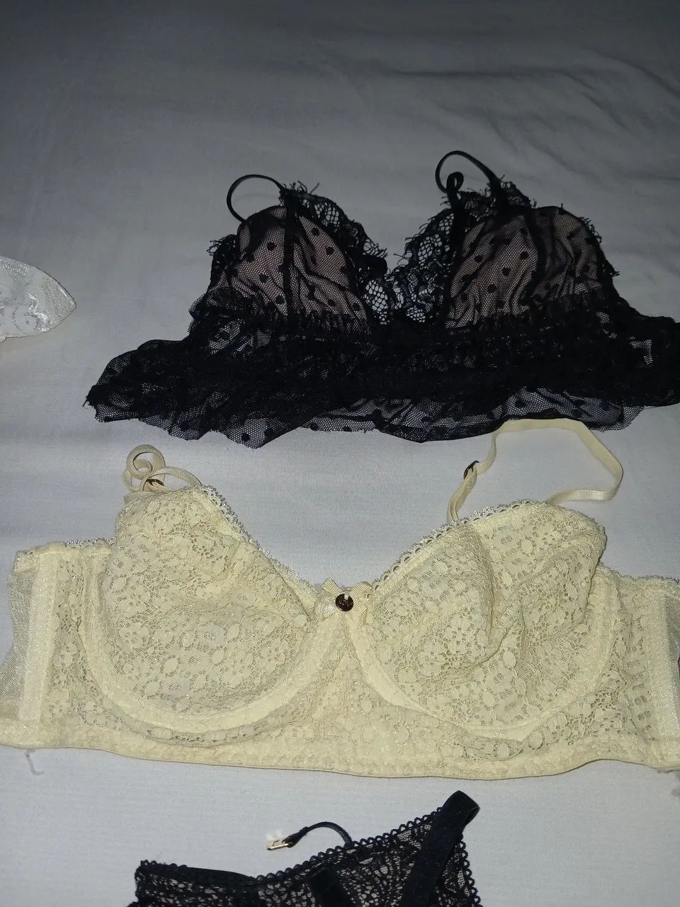 Combo de sutiãs lingerie p brechó - Foto 2