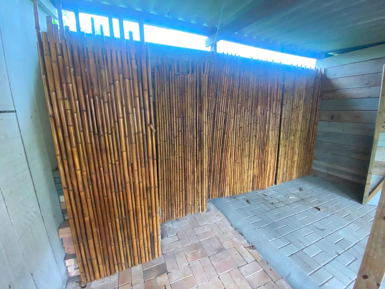 Parede de BAMBU CONTEUDO 1 porta - Foto 2