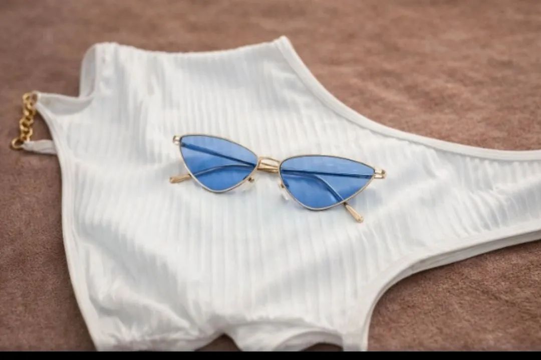 Óculos azul cat eye
