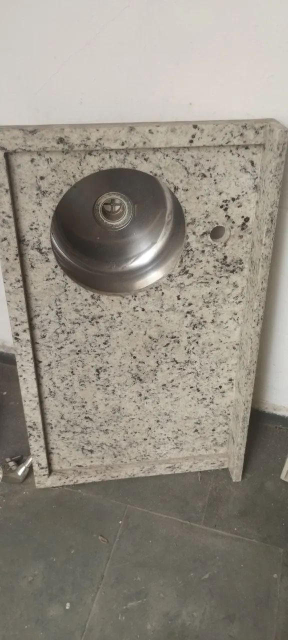 VENDO PIA DE PEDRA