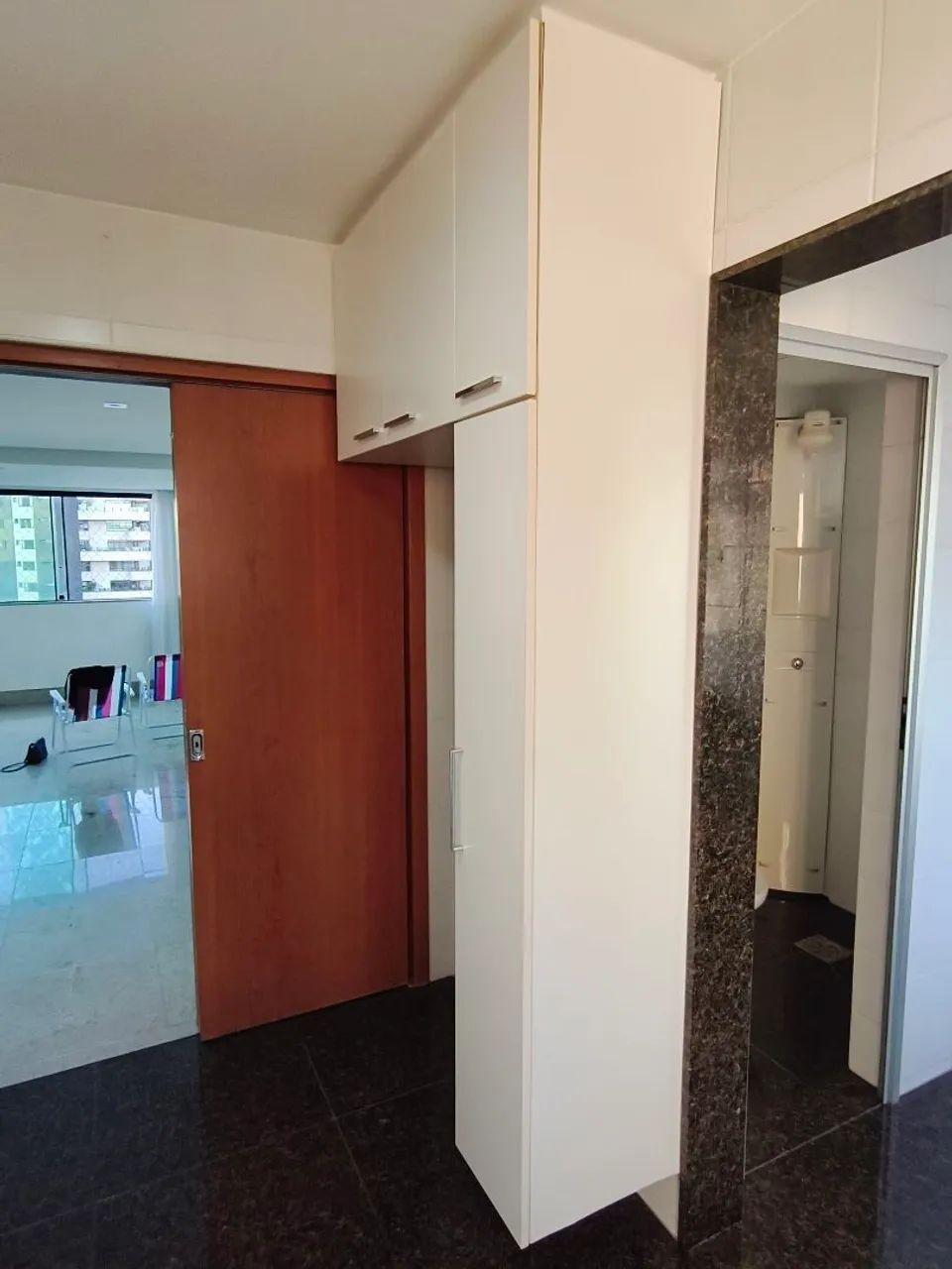 Armário Planejado em Excelente Estado - Foto 4