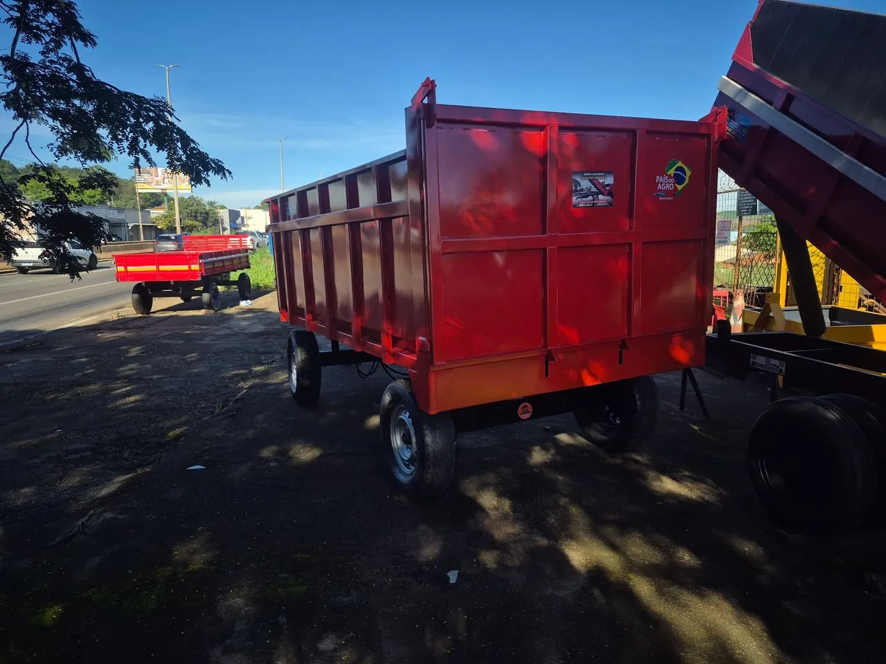 Carreta Agrícola basculante Hidráulica  - Foto 2