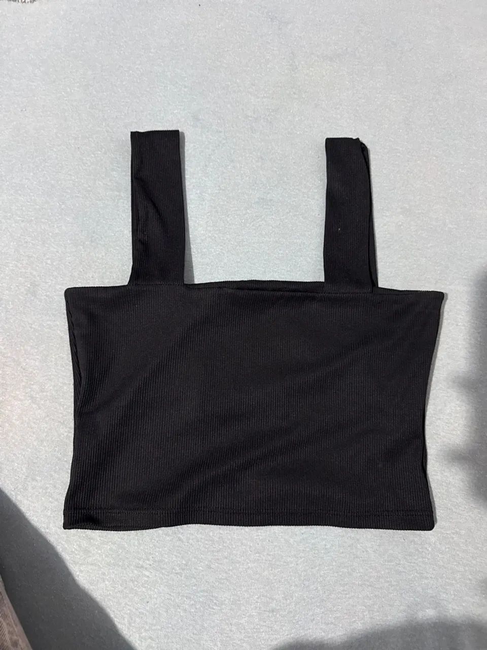 CROPPED PRETO