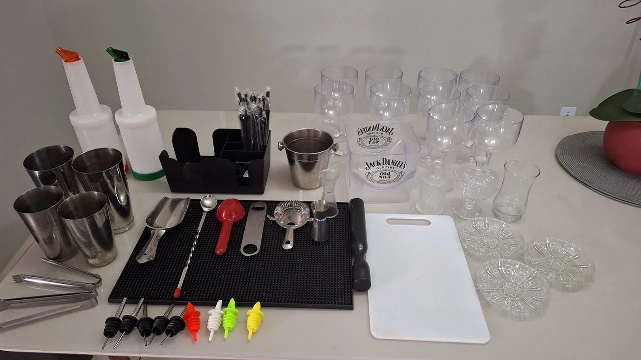 Kit de Coqueteleiras Inox + Acessórios - Foto 2