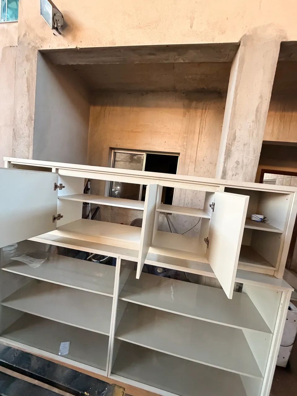 Rack Planejado para TV com Armários e Nichos - Grande - Foto 3
