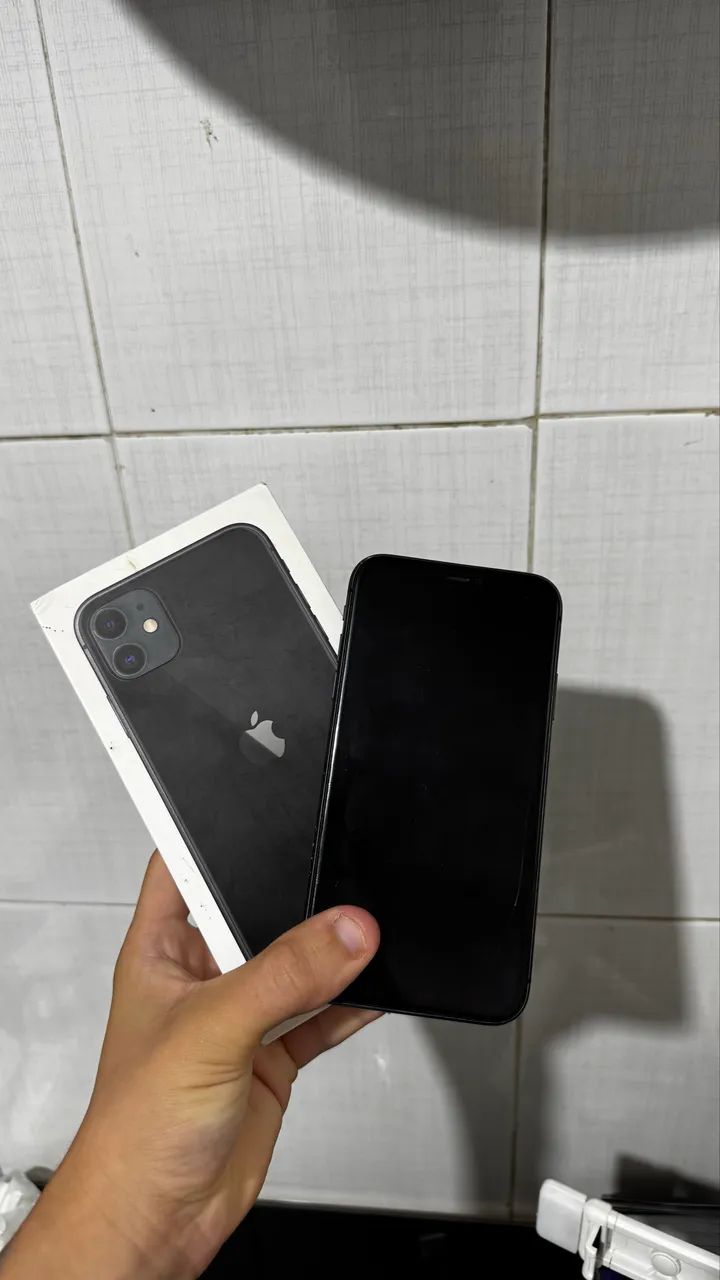 IPHONE 11