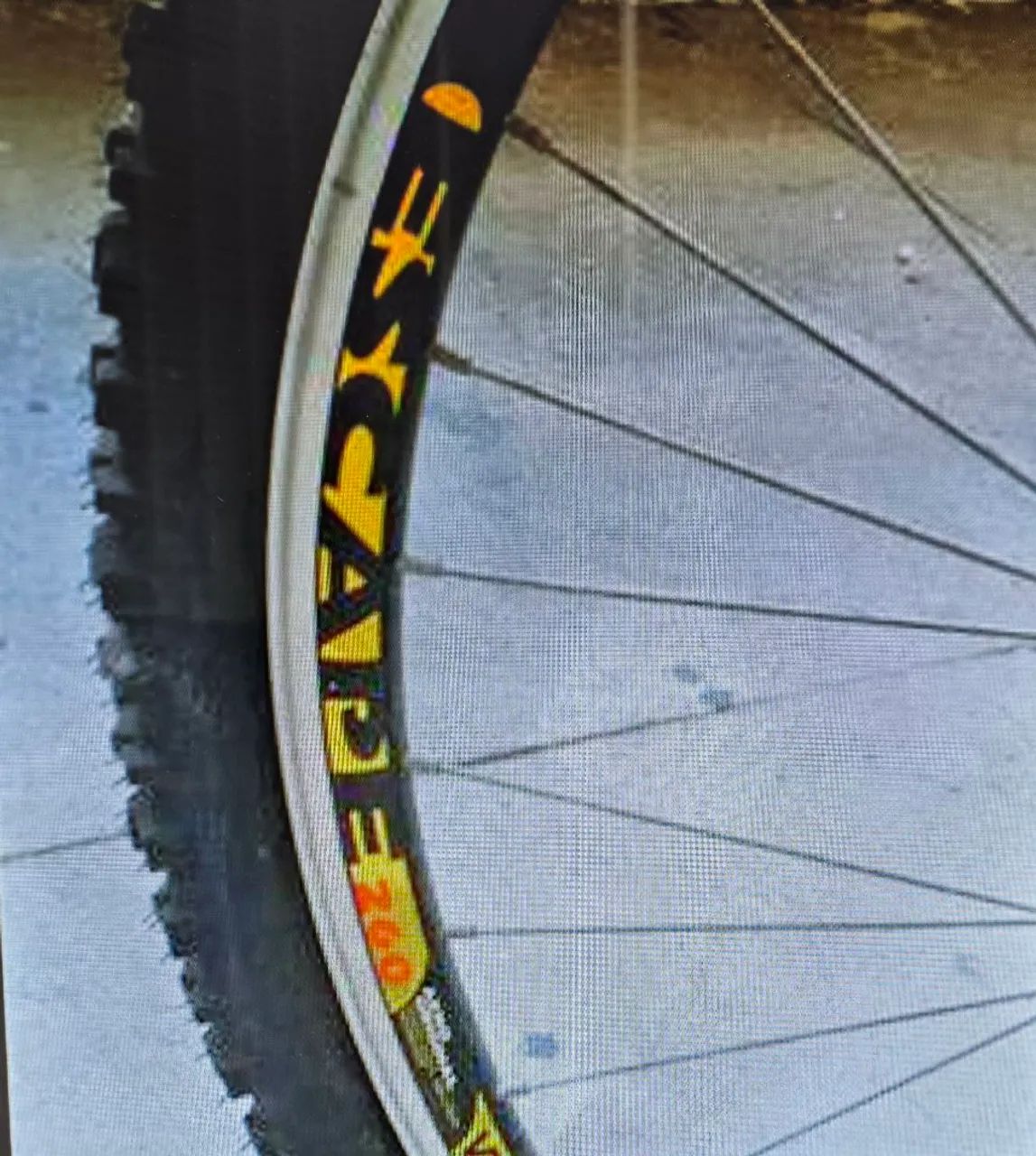 2 Bikes montadas, com suporte para carro eqmax e acessórios  - Foto 3