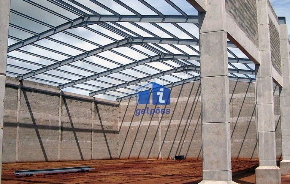 Galpão com 8000 m² no Jardim São Marcos - Itapevi/SP