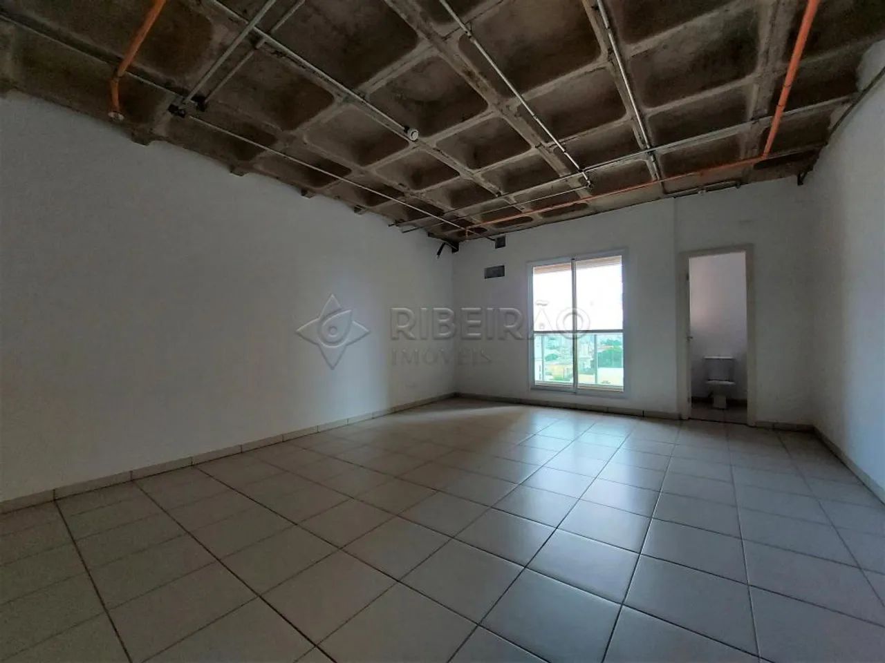 Sala comercial com 37,5m² próximo ao Fórum e Ministério Público - Foto 2
