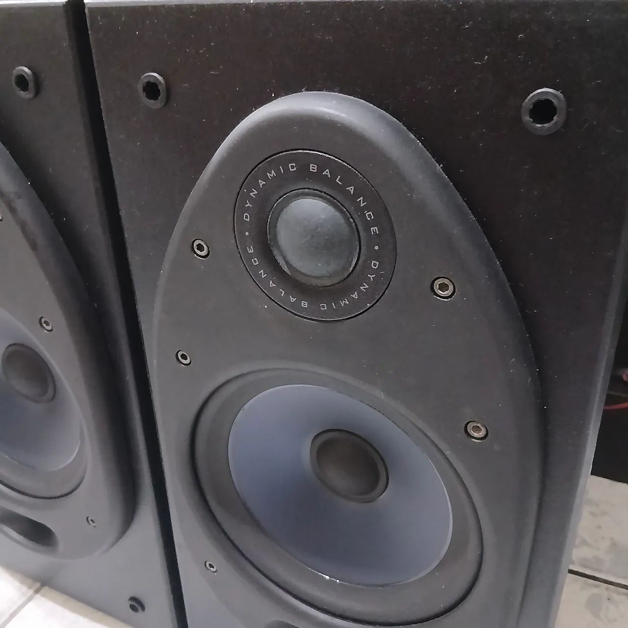 Caixas Polkaudio RT 35i Funcionando.  - Foto 3