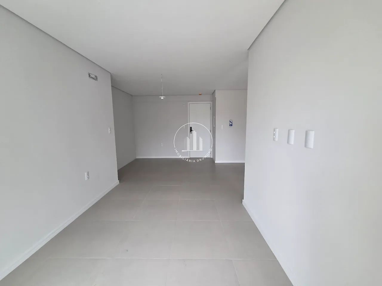 Apartamento 2 Quartos 70m² com Piscina - Barreiros - EST