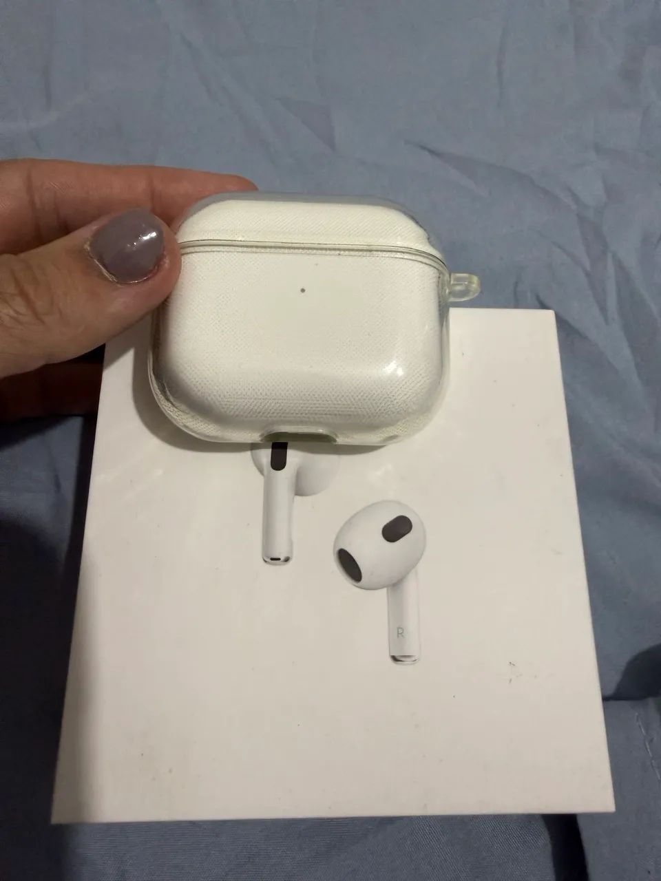 AirPods 3rd generation com caixa e acessórios originais - Foto 2