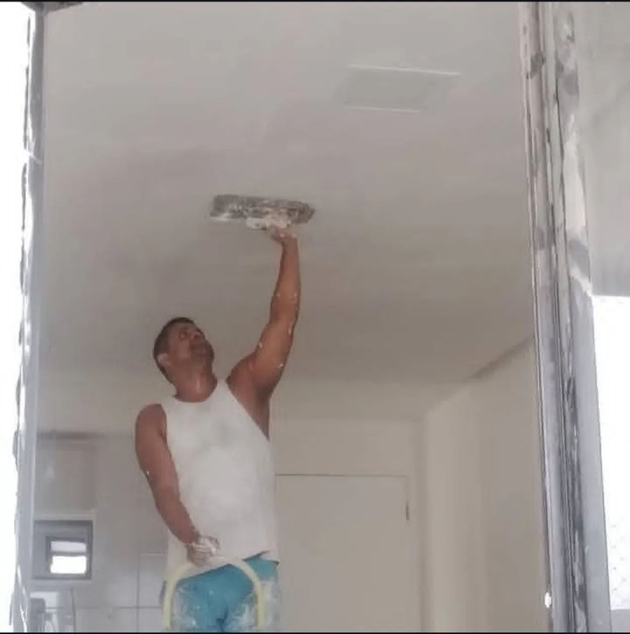 Pintor tor e gesseiro profissional  - Foto 5