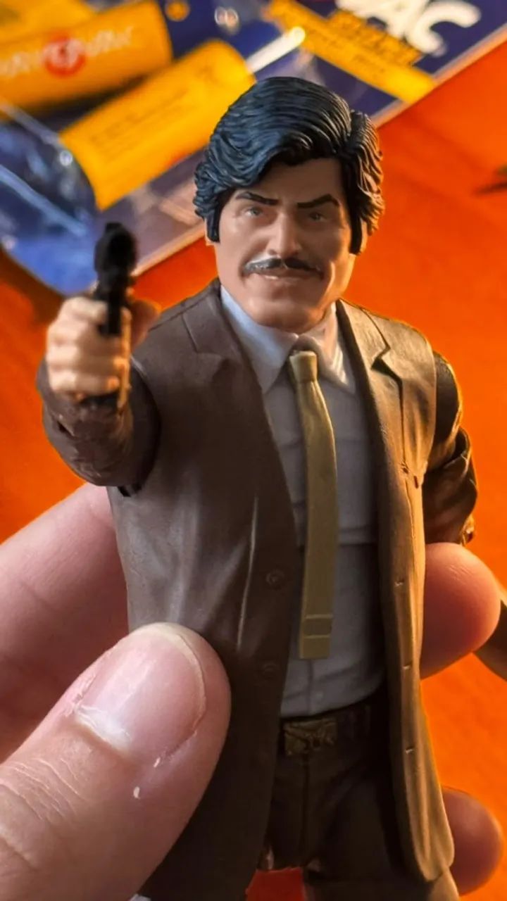 Marvel Legends Tony Stark Cabeça Ideal P/ Custom Boneco Charles Bronson - Foto 5
