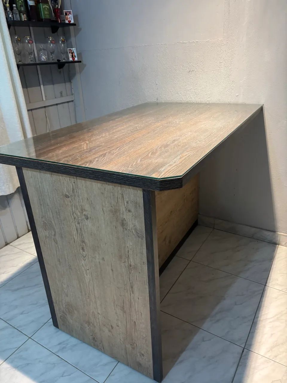 Bancada com vidro + banqueta de brinde - Foto 4