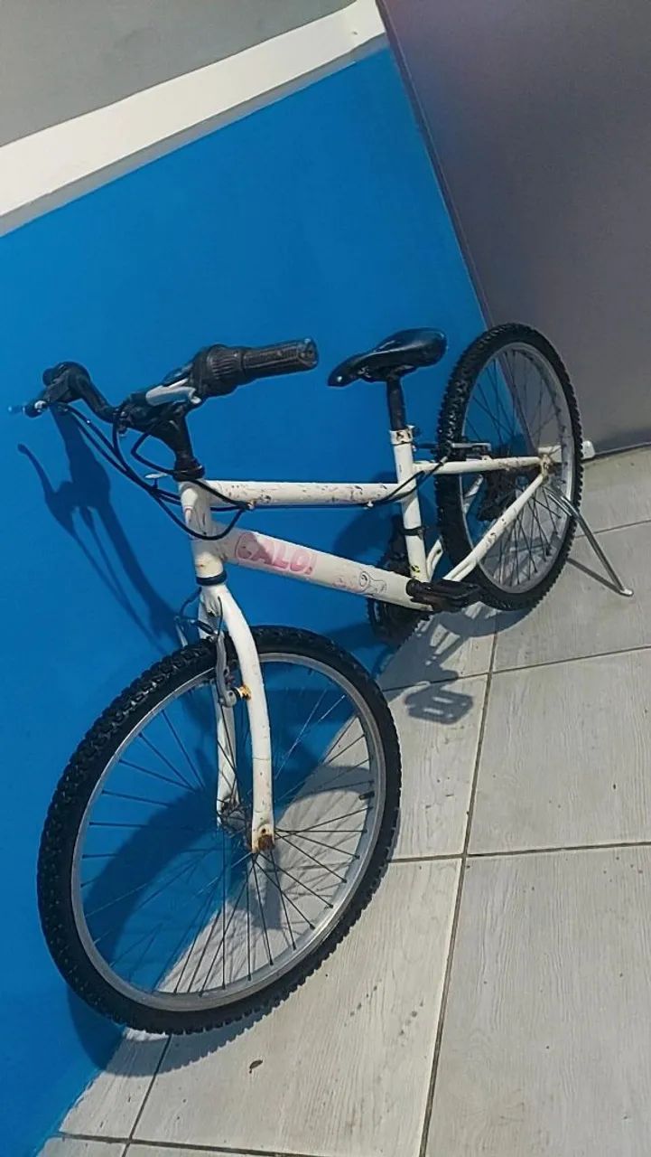Vendo bicicleta caloi aro 24 de marcha  - Foto 4