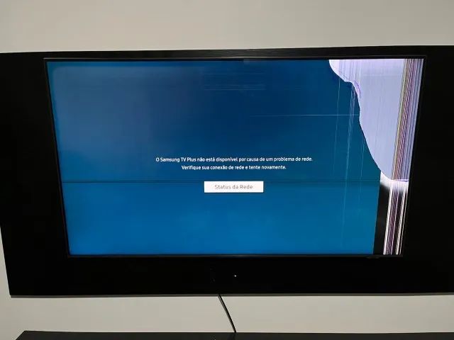 Televisão 55 polegadas Samsung QLED com display quebrado 
