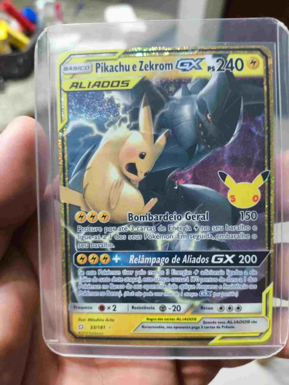 Pikachu e Zekrom - 30 anos pokemon!