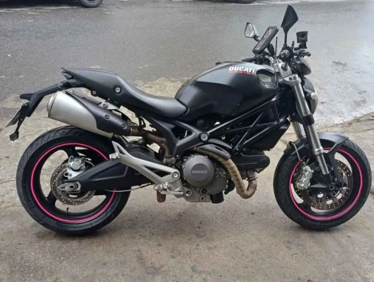 Ducati monster 696 - Foto 2