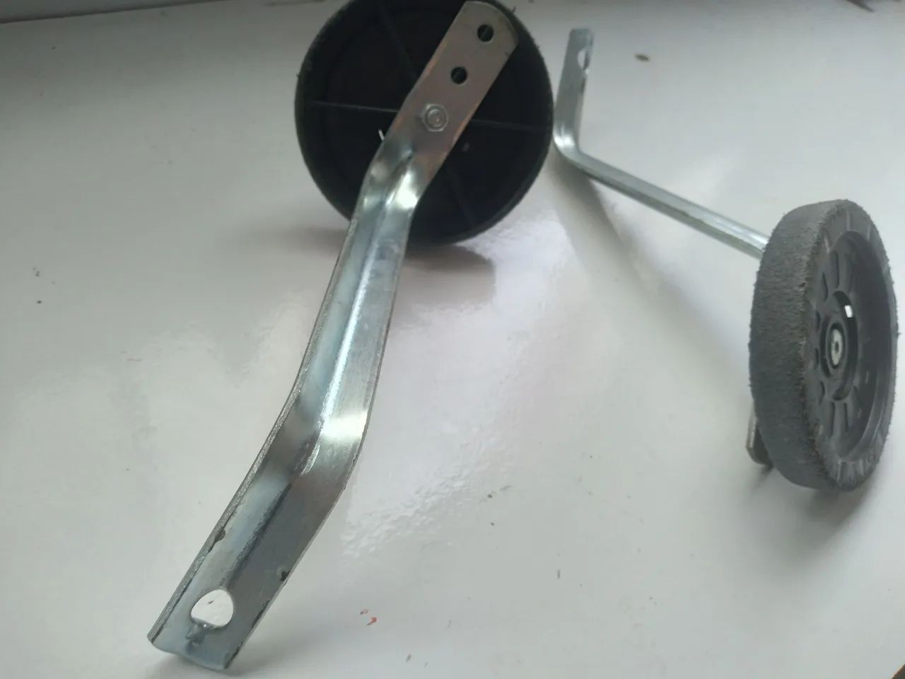 Par de Rodinhas de aço para bicicleta infantil aro 16 - Foto 2