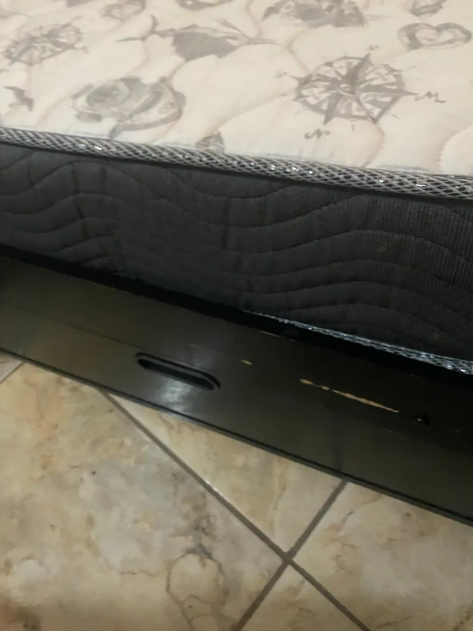 Cama de solteiro com base c/ 2 gavetões e colchão ortobom