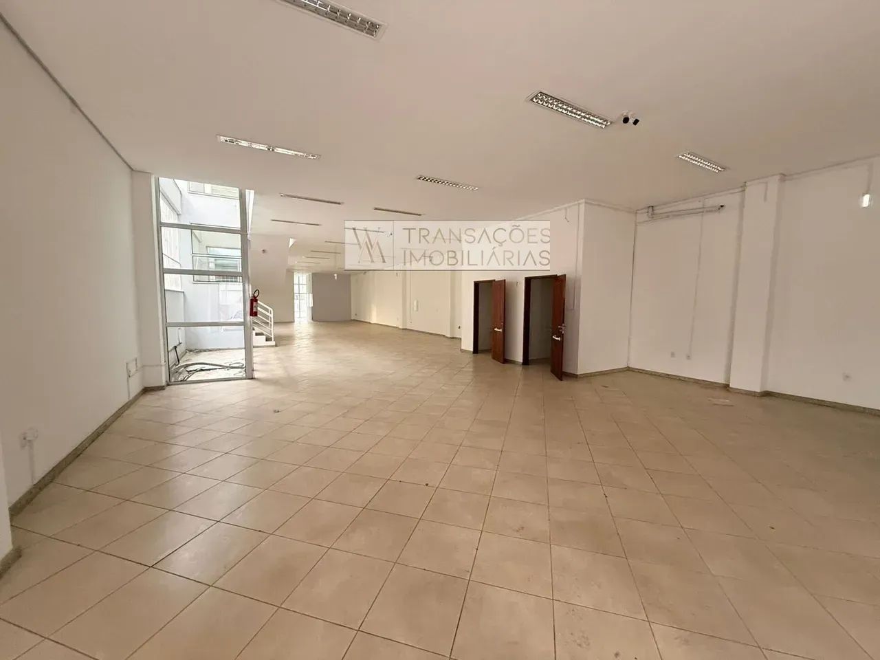 Loja para aluguel com 682 metros quadrados em Centro - Palhoça - SC - Foto 5