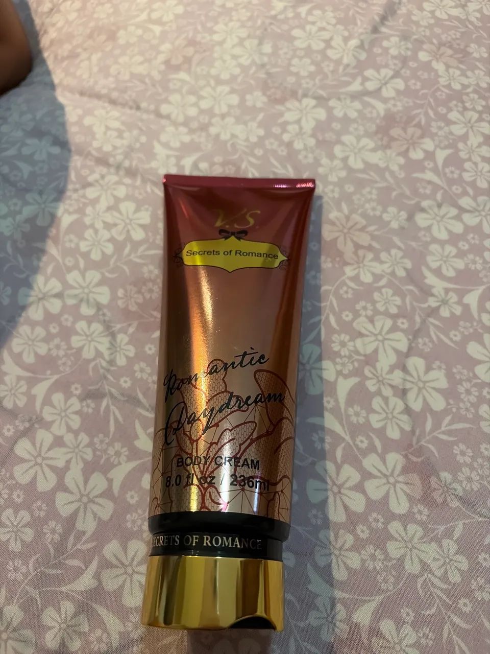 Victoria secret BODY CREAM 