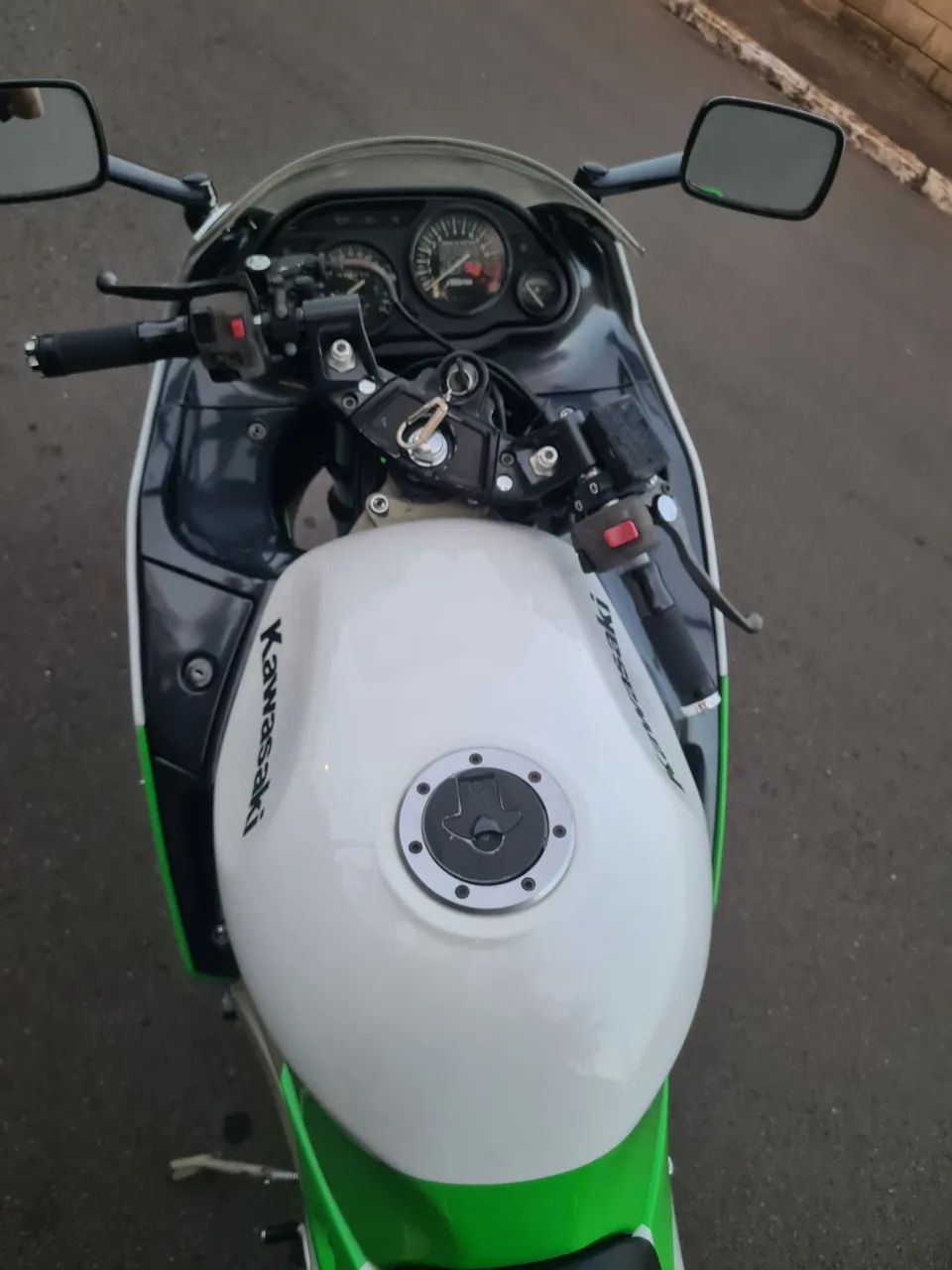 Kawasaki Zx-6 600cc 1994 - 1501149137 | OLX