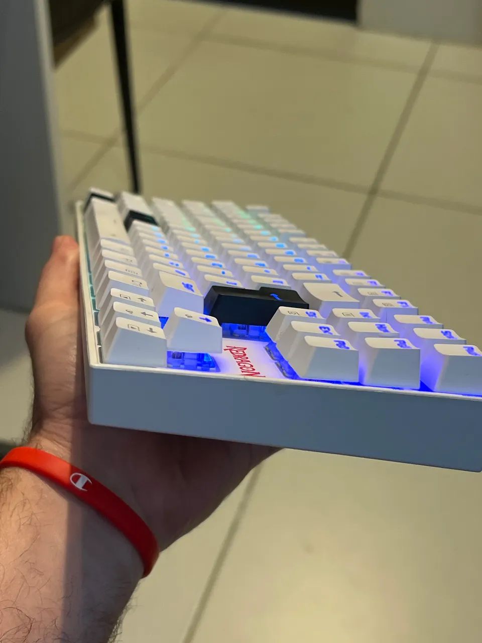Teclado Redragon sem fio - Foto 4