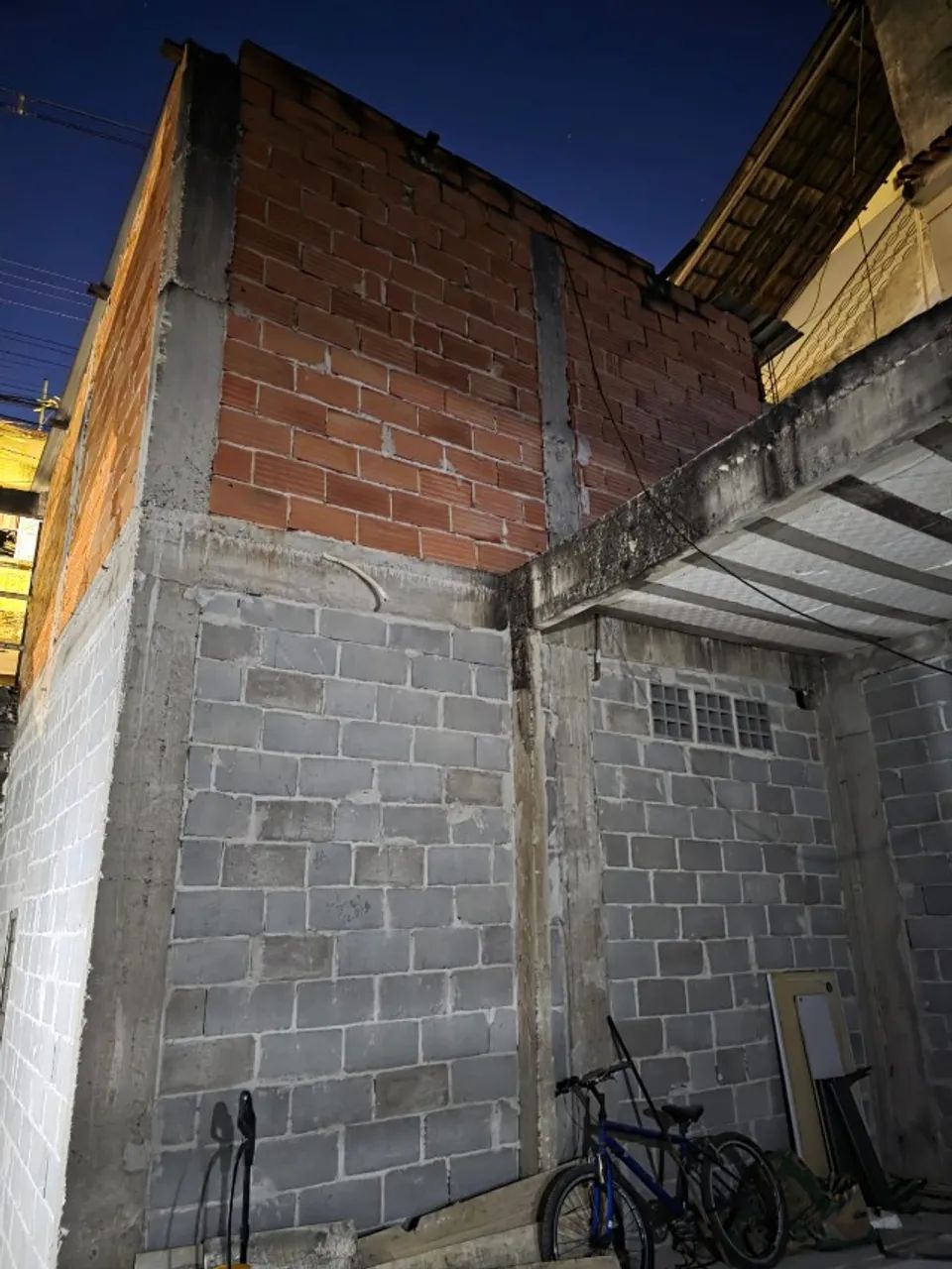 Casas em Caratoira