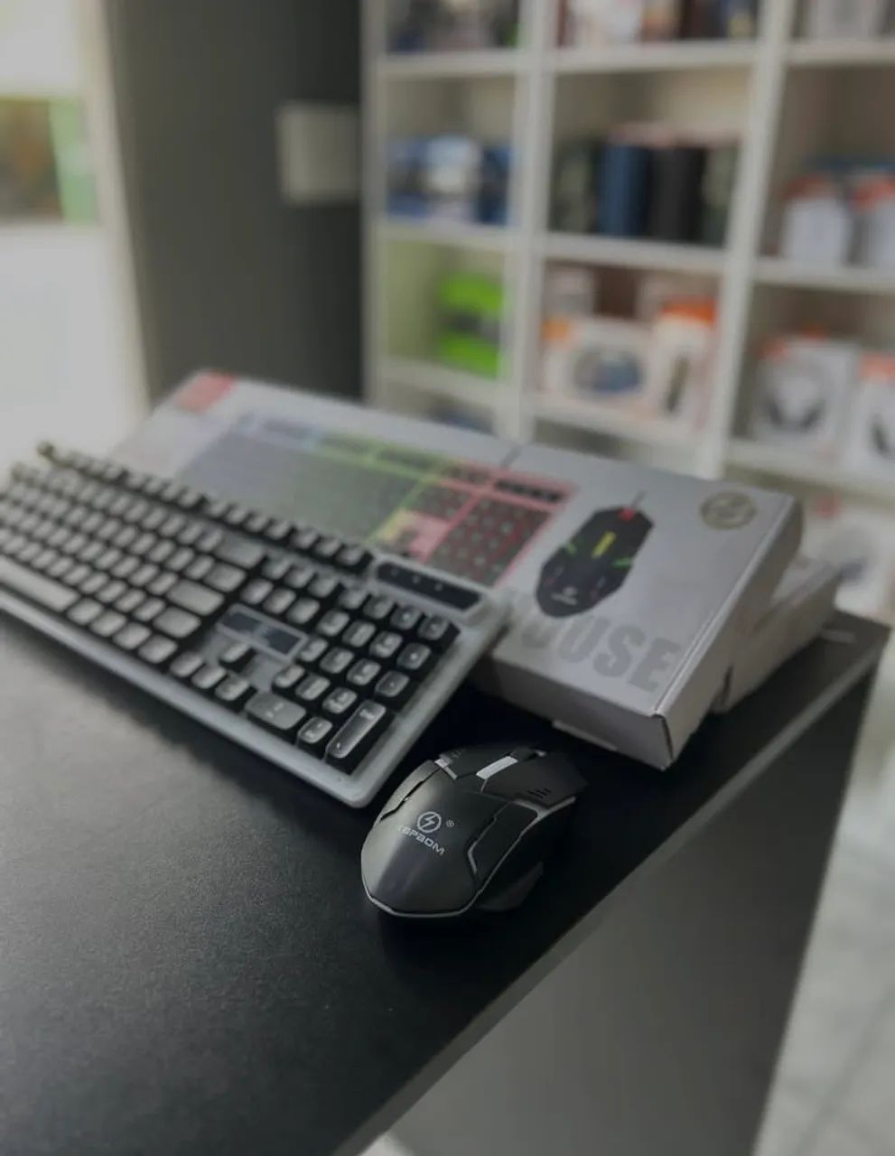 KIT TECLADO E MOUSE GAMER LED RGB PC NOTEBOOK  - Foto 4