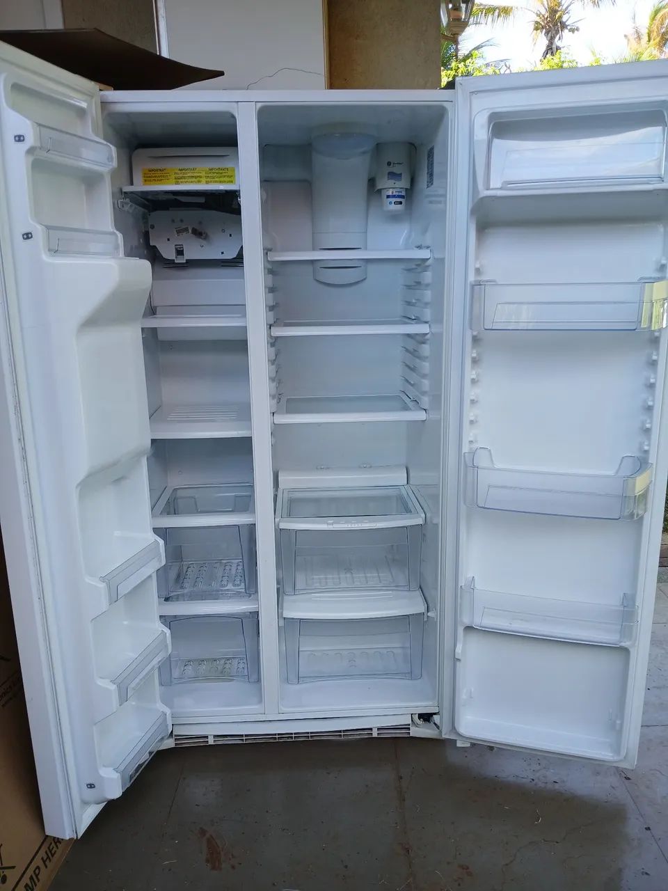 Geladeira 643l agua/Gelo oportunidade