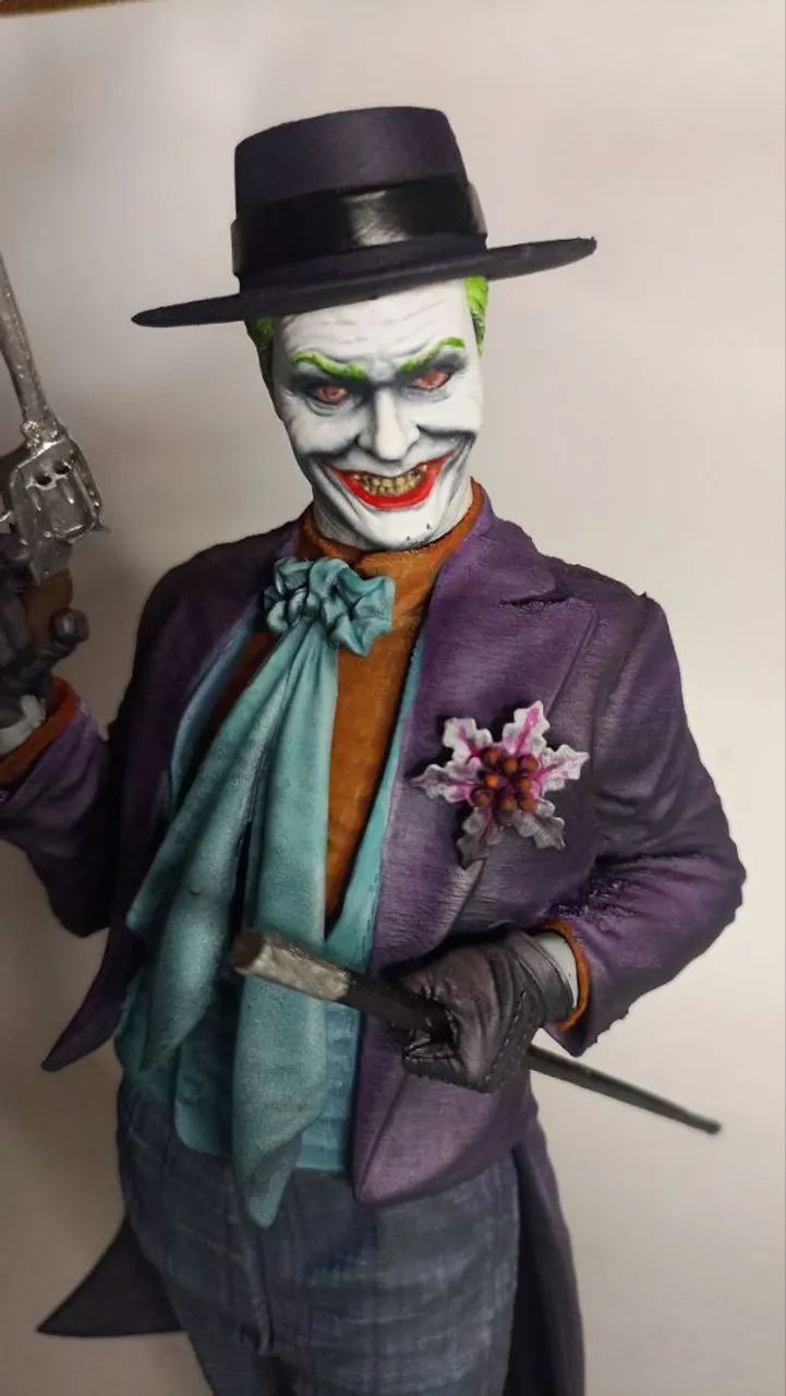 Escultura 3D Coringa (Joker) Clássico - Aproximadamente 30 cm - Foto 5