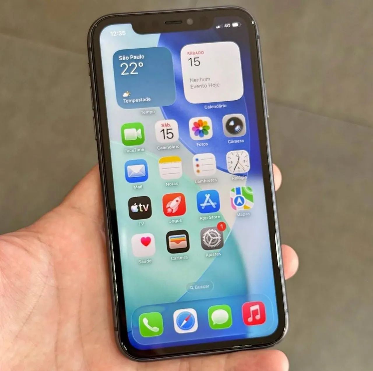 iPhone 11 