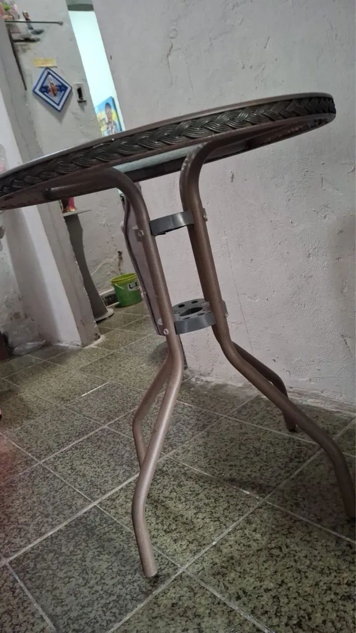 Vendo Mesa com tampo de vidro redonda!  - Foto 4