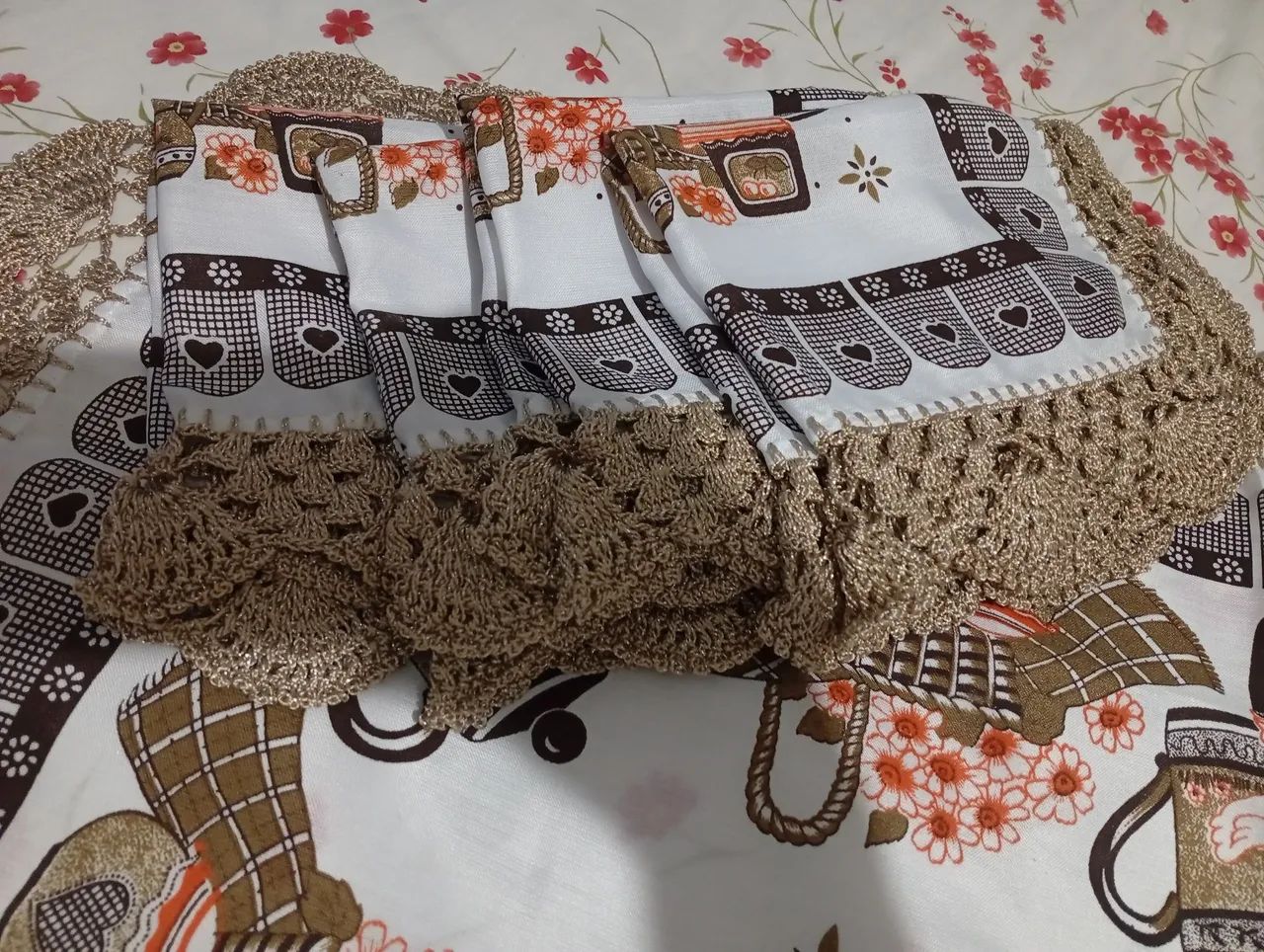 Conjunto de toalha de mesa  - Foto 2