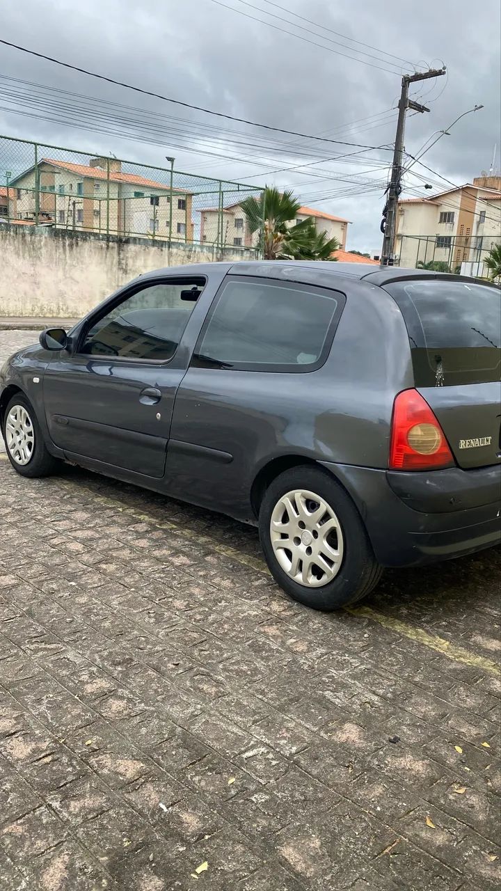 Renault Clio Authentique 1.0 8V 3P 2004