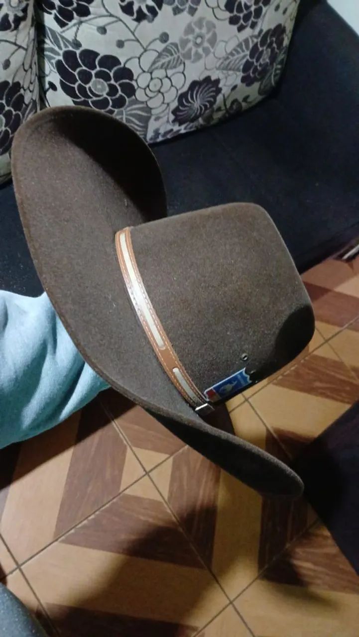 Vendo chapeu tamanho GG - Foto 2