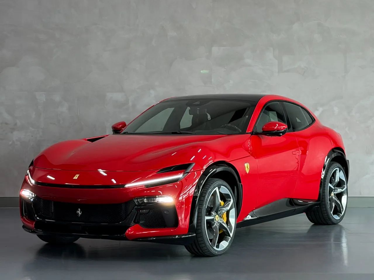 Ferrari Purosangue 6.5 V12 725cv 2026
