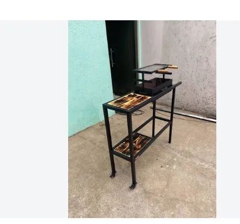 Churrasqueira de metalon com mesa  - Foto 3