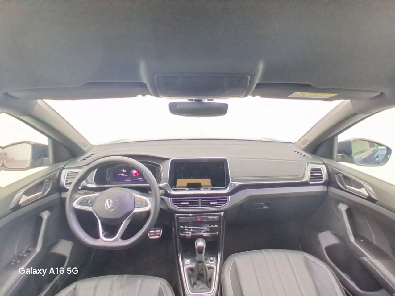 Volkswagen T-Cross Highline 1.4 TSI Flex 16V 5P AUT, foto 15 de 18