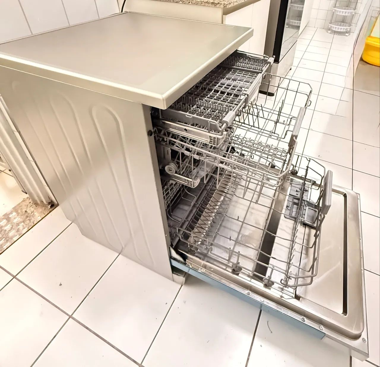 Lava louças 15 serviços Hisense - Foto 4